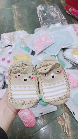 Giày vớ đế da cho bé tập đi có gai chống trợt