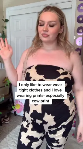 srry I don’t dress how society wants me to- tight clothes and ironic prints til the day my fat a$$ unlives!! #WidenTheScreen #OneStepCloser #plussize