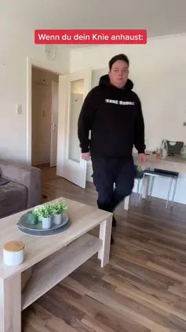 Jeder kennt’s😂 würde den Tisch gerne in den Schredder hauen !