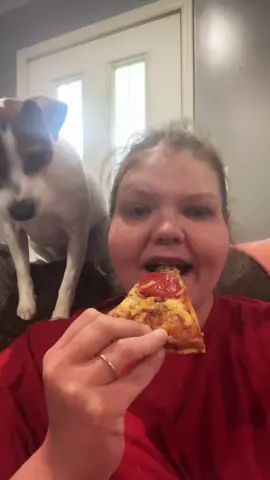 Come eat with me and Josie! #foryou #FoodTok #WorthTheWait #eatwithme #OneStepCloser #letseat #muckbangeatingshow #WidenTheScreen #fyp #muckbang