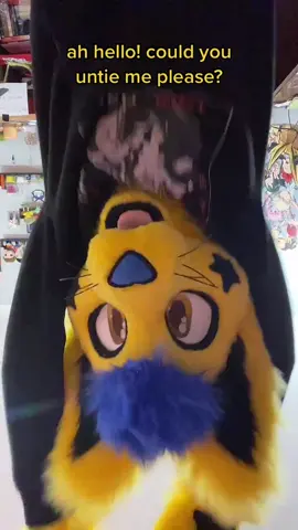 yeah uhhhh.. a little help please? 😅 #furry #fursuit #fursuiter #furryfandom #furrytiktok #fyp #foryou #untiemeplease #alittlehelp