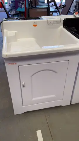 Tanques de fibra. 20lt, 32lt, 40lt e 50lt. #ferragemretoque #ferragem #toolstoday #casa #tanque #fibra #roupa #lavaroupa #tanques #utensilio