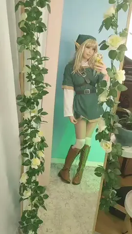 New cosplay! ✨ Do you like it 🥺👉🏻👈🏻 #zelda #linkcosplay #gamer