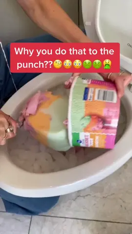 #stitch with @bananalovesyoutoo toilet bowl punch!! 😵#Foodie #cooking #why