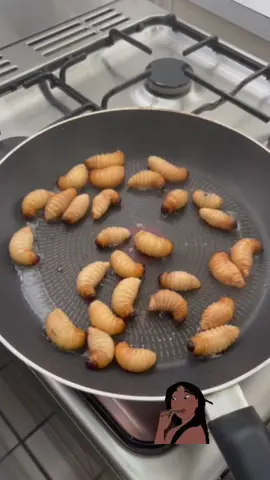 #papuanewguinea #papua #cooking #png #cookingathome #morobe #FoodLover #grubs #sagogrubs #papuan #exoticfood #extremecooking
