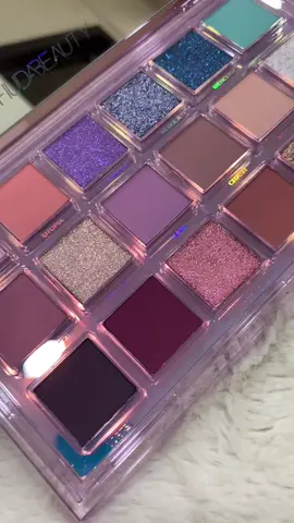 These Huda Beauty palettes are🔥😉#prettyclicknepal #fypシ #hudabeauty #eyeshadowpalette #eyeshadow #nepalimuser #viral