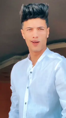 نتفرج عليه خمس مرات كدا 😂😂