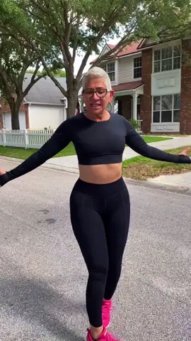 When they say I look like a man 😉😆 #60andfabulous #fibromialgia #ganandolelacarreraalafibromialgia #getoverit #viral #fibromyalgia #fitgirl