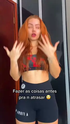 Sem palavras só marca o amigo que tbm faz o mesmo 🙈😹👇🏻 #elatatamovimentando #fyp #dancinha