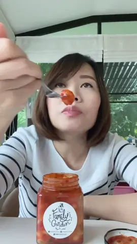 เห็นเค้าฮิตทำกันจากคนนี้ @lalaleluu เลยอยากทำบ้าง แต่ต้องกระเทียมดองของยายดานะ😆 👉🏻 @familygarden_sampran