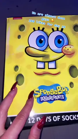 #12daysofsocks #ShadowAndBone #SkipTheRinse #followforaflollow #Inverted #foryoupage #fyp #spongebob #gary #follow Day 9 ❤️