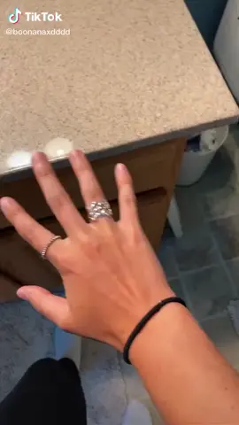 Nice ring ok ok you got me nice hands🥵🥵😩😩🥰🥰😍😍❤️❤️🥵🥵😩😩🥵🥵😩😩🤌🤌@annabananaxdddd @b00nanuh