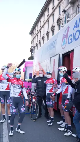 🔥😎When you find out that the #Giro is coming in one week!!! #giroditalia #cycling #ciclismo #bike #cyclinglife #bicicleta #bike #tiraccontolitalia