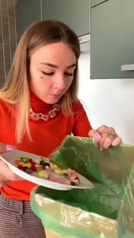 Have you ever thrown away food ?? Write “yes” or “not” in comments ❤️