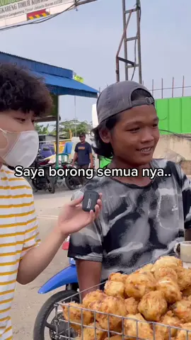 TAKJIL GRATIS?!! BORONG GORENGAN !!