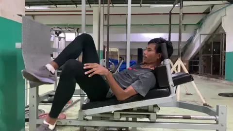 เหนื่อยวันนี้ วันข้างหน้าต้องสบายให้ได้.#ความหวังหมู่บ้าน🏡🏃🏽‍♂️ #พลังทีมชาติ #นักกระโดดสูง #นักกีฬาทีมชาติไทย