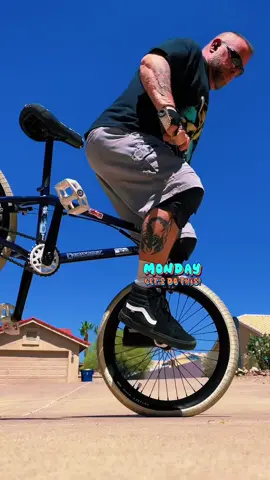 49 riding old school bmx. Have a great Monday! #monday #happy #LifeIsGood