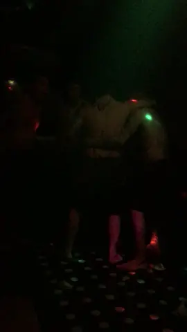 Ae tôi lại đi lé dịch😂😂😂@minhchuyen901 @usernkoe4txftm #xuhuong #trend #nhacbay24h #nhacbayphong #dj #bar #nostop