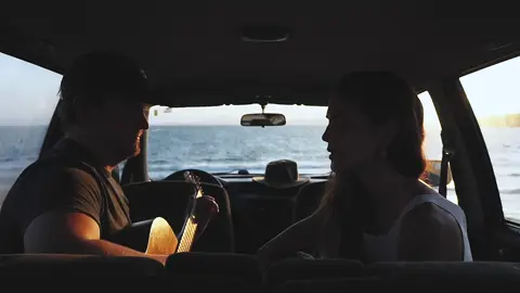 a cover of The National song, ‘Runaway’ #thenational #runawaycover #acousticcover #sunset #sundown #indiefolk #duet #lovers