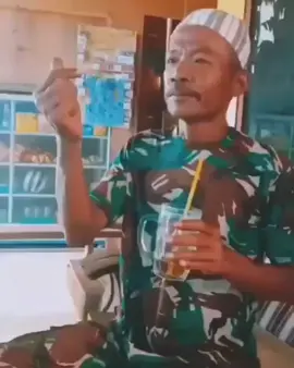 Mokel puasa.😂 #fyp #fypシ #viral #fyp2021 #lucu #fypdong #ngakak #fypsounds #fypdongggggggg #kocak #fypviral #hiburan #bukapuasa #ngabuburit #mokel