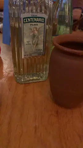 Hoy toco tequila 🤤 #tequila #cantarito #quesesienteserfelizsolamentecuandotomas #salud #misica