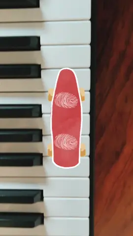 Hop aboard 🛹✌️ #fingerboard #skateboardingisfun