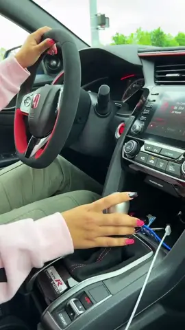 Women who drive stick, unite! 💖🤝✨(I thought he was gonna record longer lol) #HondaCivic #TypeR #StickShift #Manual