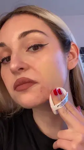#pegar un video de @makeuprevolution  Nueva base en polvo viral 😨 #makeupreview #viralmakeup #powderfoundation #makeuprevolution #tiktokmademebuyit