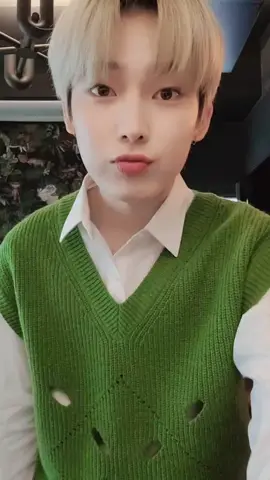 유행이라 저도 한번 찍어봤어요😎#caroline #ENHYPEN #SUNOO #추천