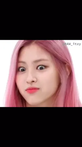 Ryujin being a meme in the Icy era #itzy #ryujin #meme #midzy #kpop #ryujinmeme