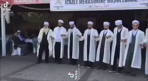 #haydihalaya SEMAH DÖNMEK İBADET DEĞİL DİYEN SAYIN HOCALAR CÜBBELERİYLE HALAY ÇEKTİ 😂#dinadamları