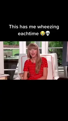 I CANT WITH IT LAMKAJSDJND #fyp #taylor #taylorswift #red #arm #wave #funny #meme #lmao #HAHAHA