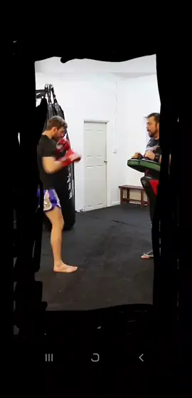 muay thai pad work Drills for southpaws