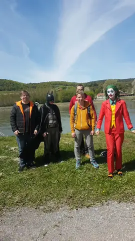 TikTok Family Treff💚 @bdaniel36 @flokellner25 @batman1807 @geroldmeixnerpartydjgery @evameixner6 @derpartywiener  #Friends #Sirtaki #Dance #ForYou