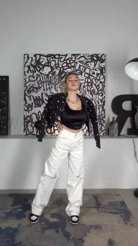 Which one is better? #TikTokFashion #fashion #мойстильныйдень #fyp