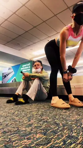 we made it ✈️￼ who y’all think I’m meeting up with? 🤔 #Coparents #SayQuayNotKway #fyp #travel #Florida