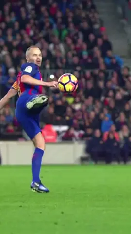 🥳 Happy Birthday to the one and only #Iniesta! 💙❤️ #fcbarcelona #legend