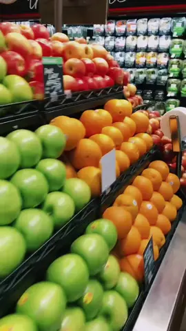 Grocery shopping is cheaper than therapy 🥬🍋🌽🧅🥑🍅🥭🍏🍐#tiktokfood #fyp #groceryshopping