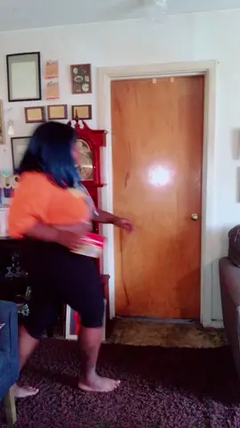 You shouldn’t put your hands on a woman ❌❌❌ #fyp #explore #modelcloftw