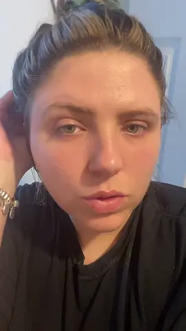 😜 ..... #fyp #fy #FM #fmmakeup #viral #foryoupage #frizzyhairdontcare