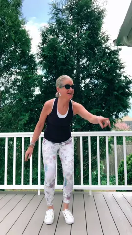 Feeling all the vibes after teaching my warm flow yoga class today. ♥️🤩💐#yogaeverydamnday #blossom #awakening #goodvibes #over50 #yogateacher #fypシ