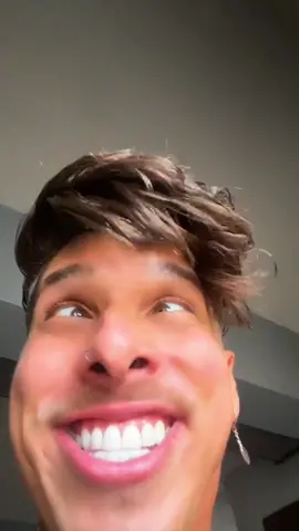 laughing kick🤣🤣🤣