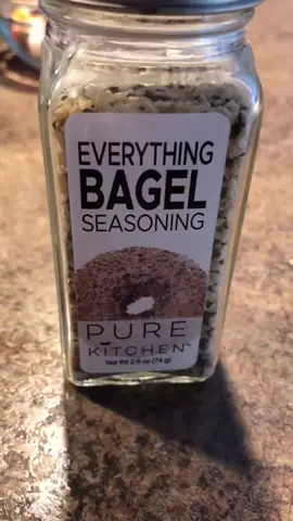 Add a little bit of spice ✨🥯 #everythingbagelseasoning #everythingbagel #recipes #foryou #fypシ