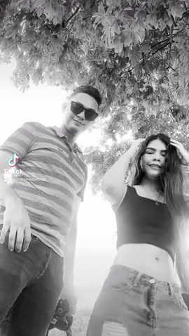 mencho bailando JAJAJJAJ😹