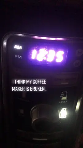 Nooooo... #itstillworks #coffee #coffeeislife #ineedmycoffee #ninja #coffeeninja #caffeine