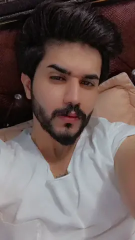 اكثر بشره تحبوهه يالون ؟؟ وشنو لون بشرتكم 😄👍🏼       #كـرو_اللامي🐆🖤