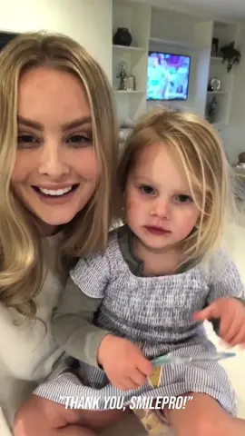 Mumma, we got you! #teethwhitening with @smileproworldwide #foryou #foryoupage #foryourpage #mum #mom #mumlife #momlife