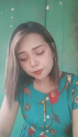 hihi ibu ibu berdaster sedang ngopi