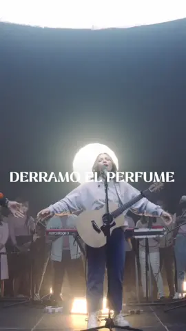 Derramo el Perfume ft @averlymorillo 😭🙌🏻 ¿Quien no se ha podido sacar esta canción de la mente? #derramoelperfume #lugarsecreto #adoracion