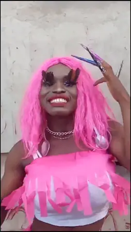 Did i pour paint on myself? #africannickiminaj #seeohrum_challenge #fyp #fouryupage